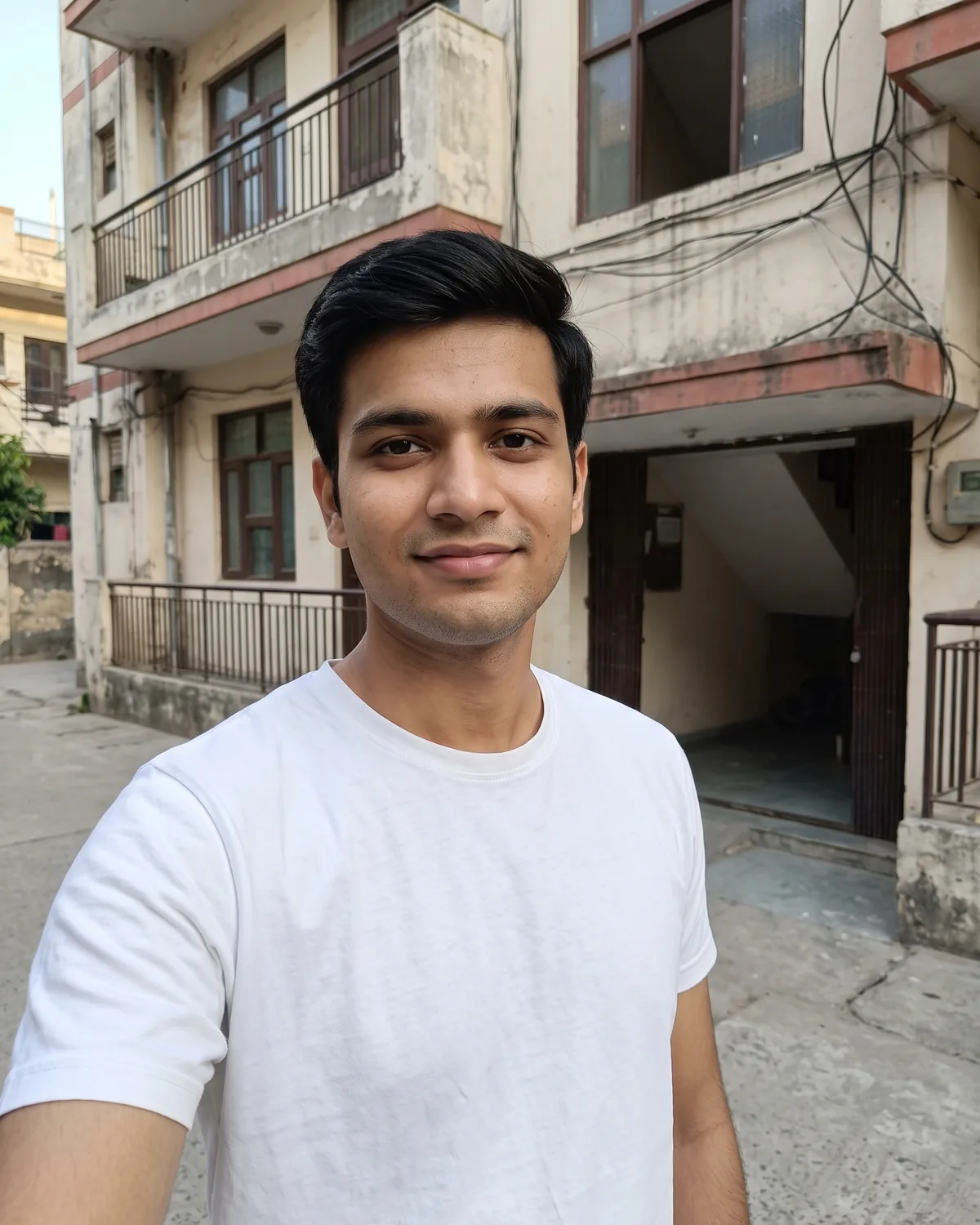 Source photo for Trending AI Photo Prompt for Boys with Car (Night)