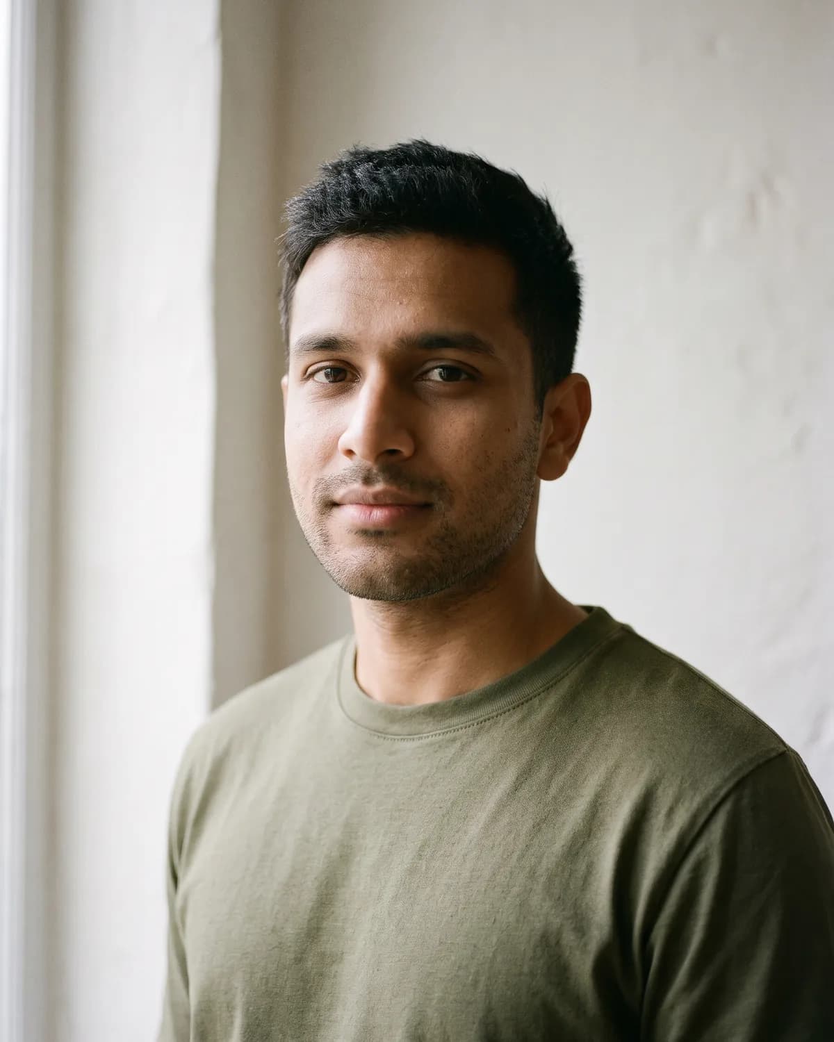 AI-generated source portrait for Cool Editorial Low-Angle AI Photo Prompt for Men.