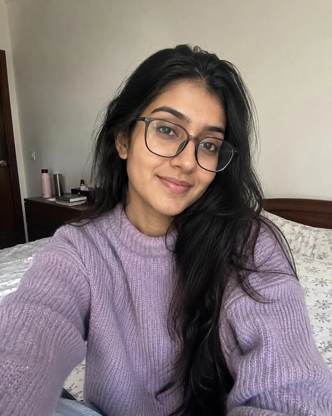Source photo for CV Photo AI Prompt: Plain Background Resume Headshot