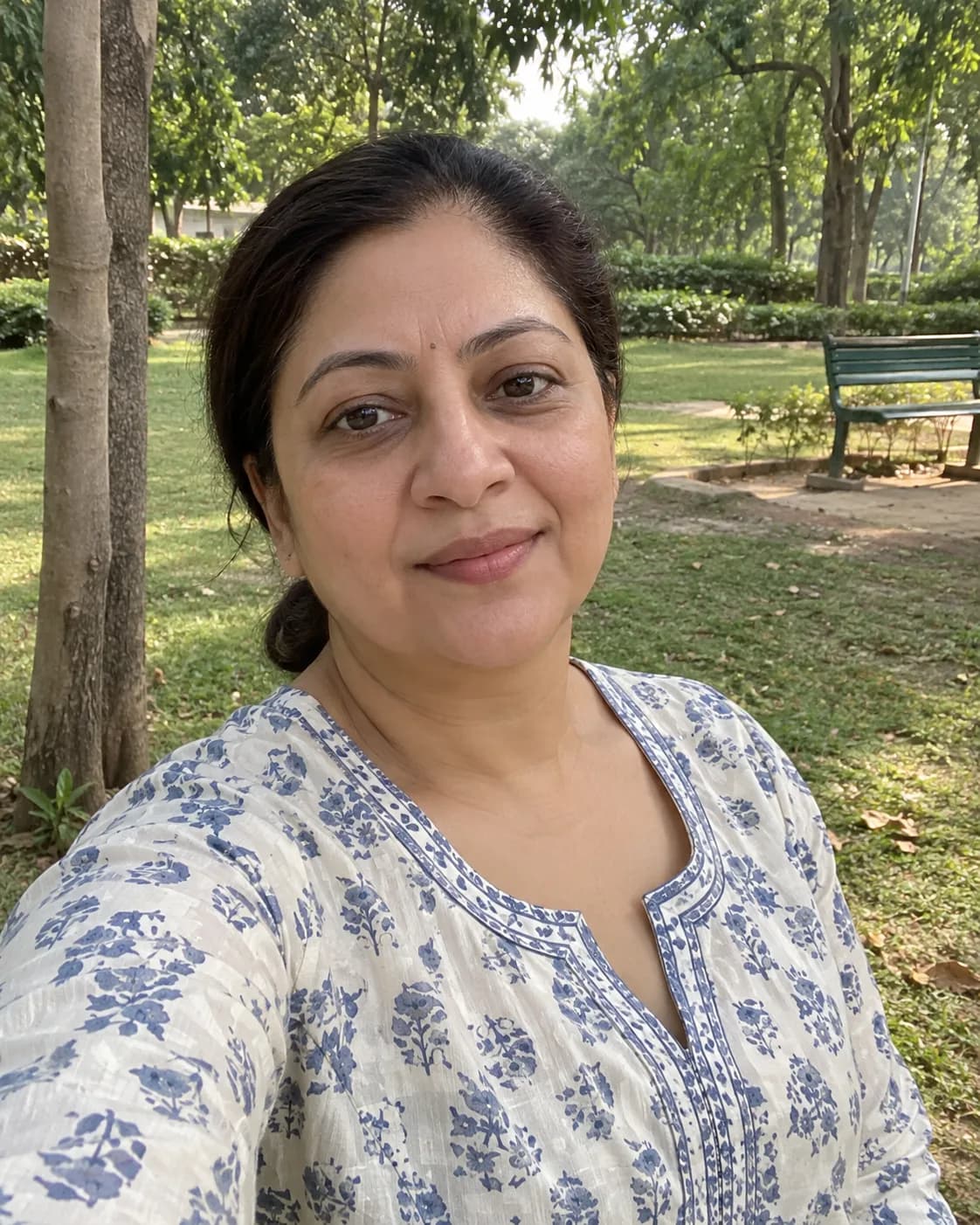 Source photo for Outdoor Natural Light LinkedIn Headshot Prompt (Gemini)